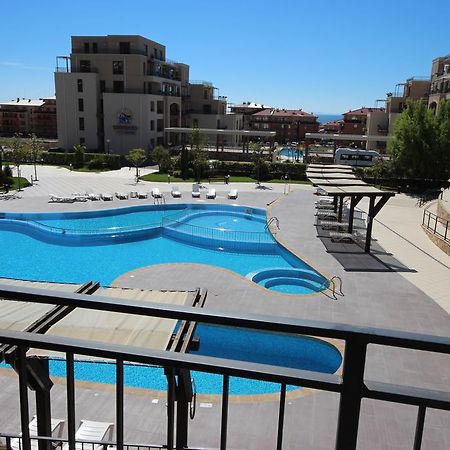 Menada Luxor Apartments Sveti Vlas Exterior foto