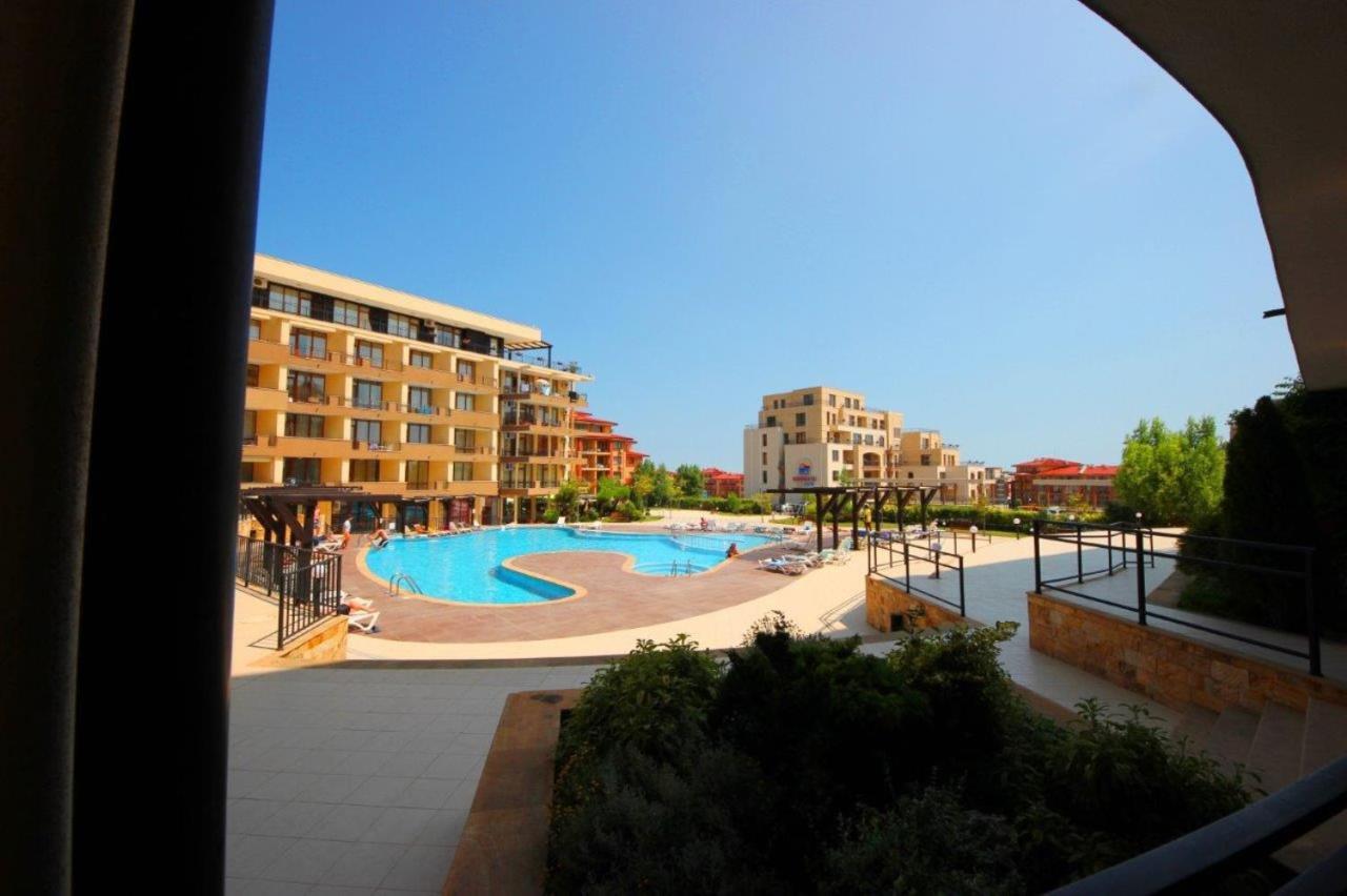 Menada Luxor Apartments Sveti Vlas Habitación foto