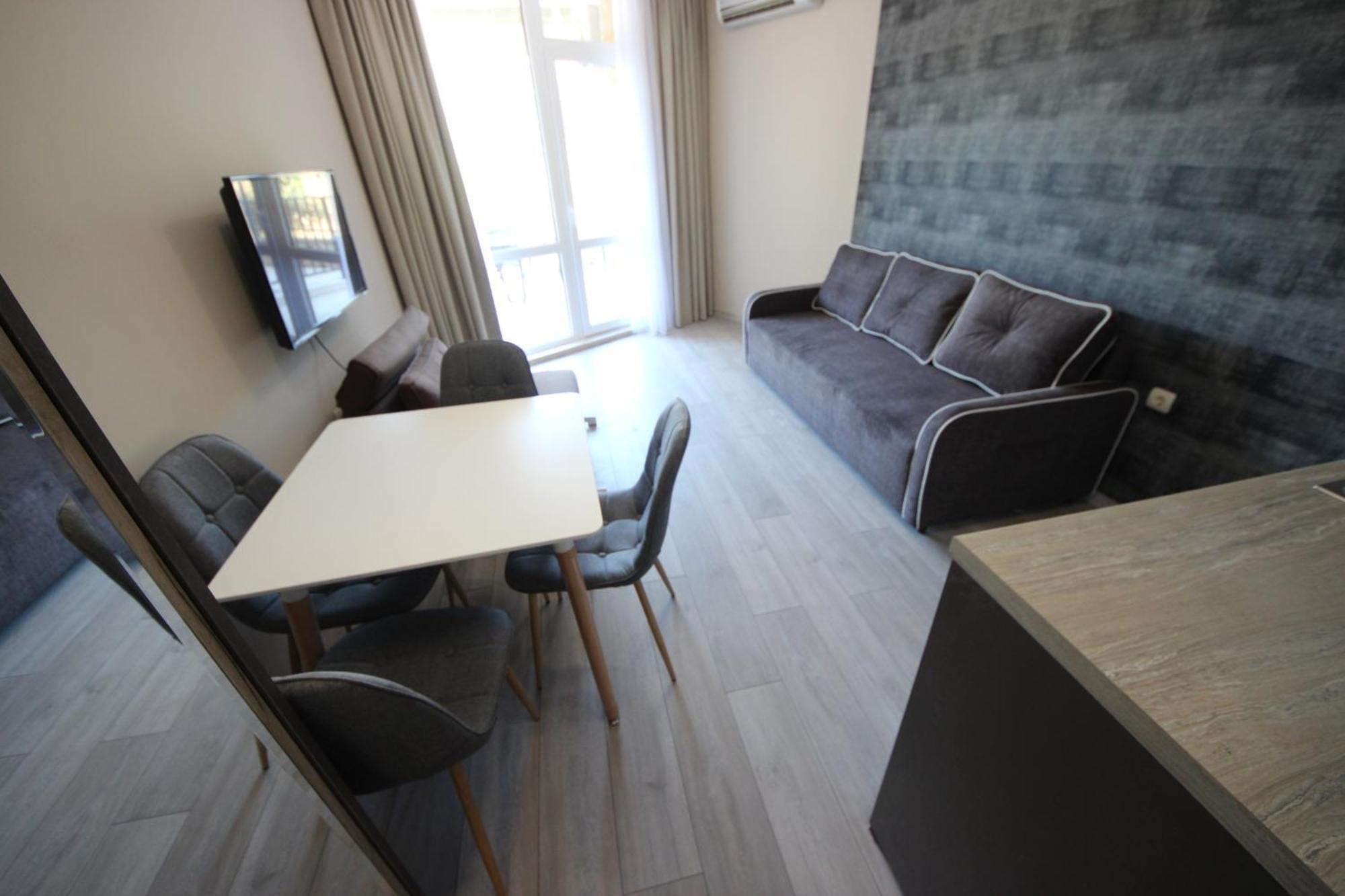 Menada Luxor Apartments Sveti Vlas Habitación foto