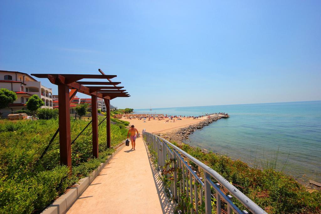 Menada Luxor Apartments Sveti Vlas Exterior foto