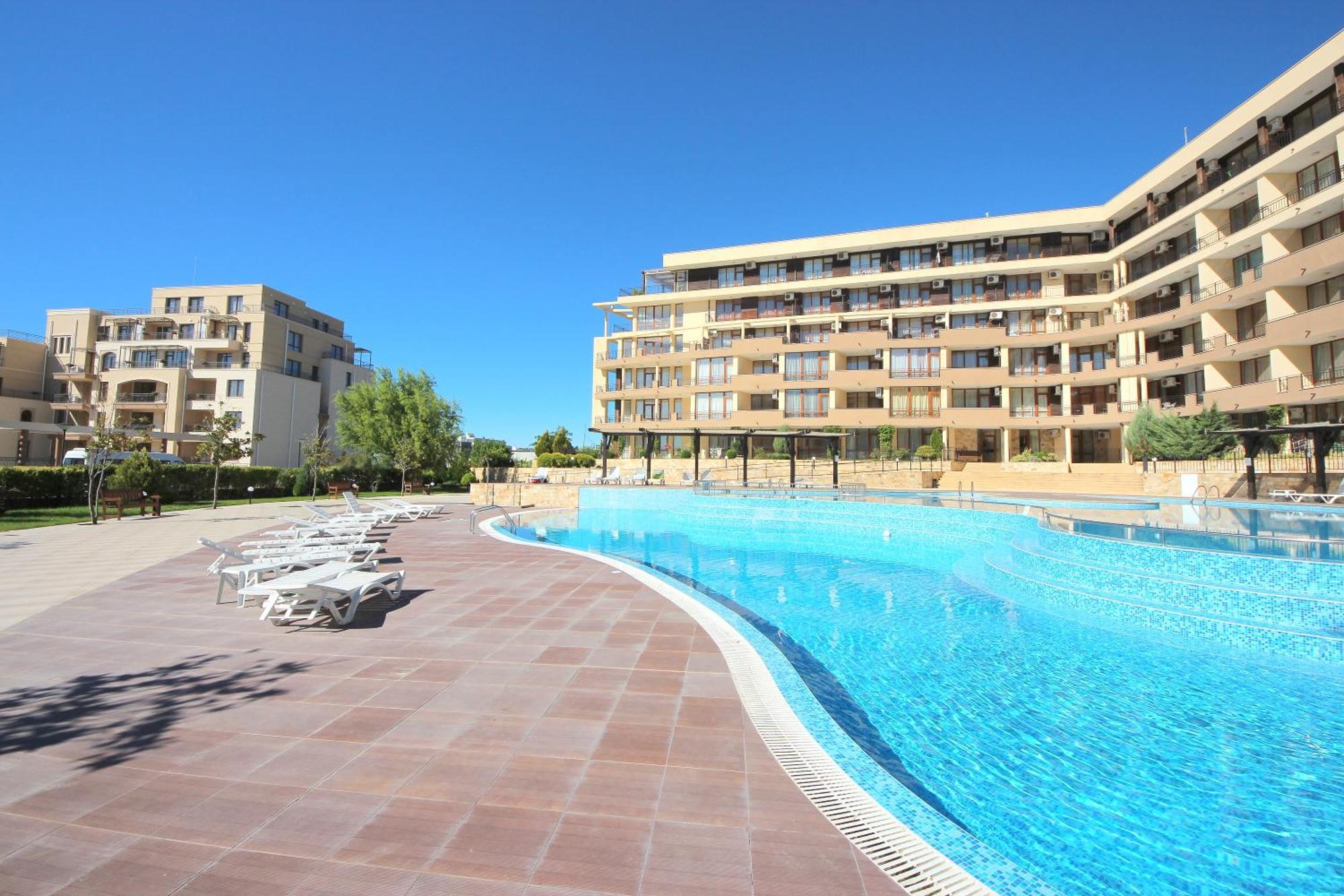 Menada Luxor Apartments Sveti Vlas Exterior foto
