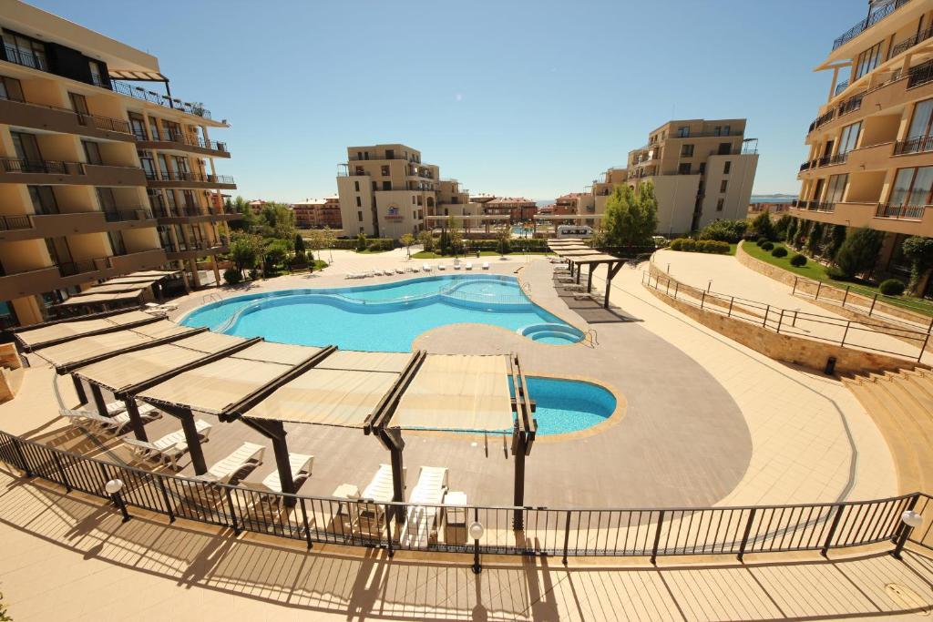 Menada Luxor Apartments Sveti Vlas Exterior foto