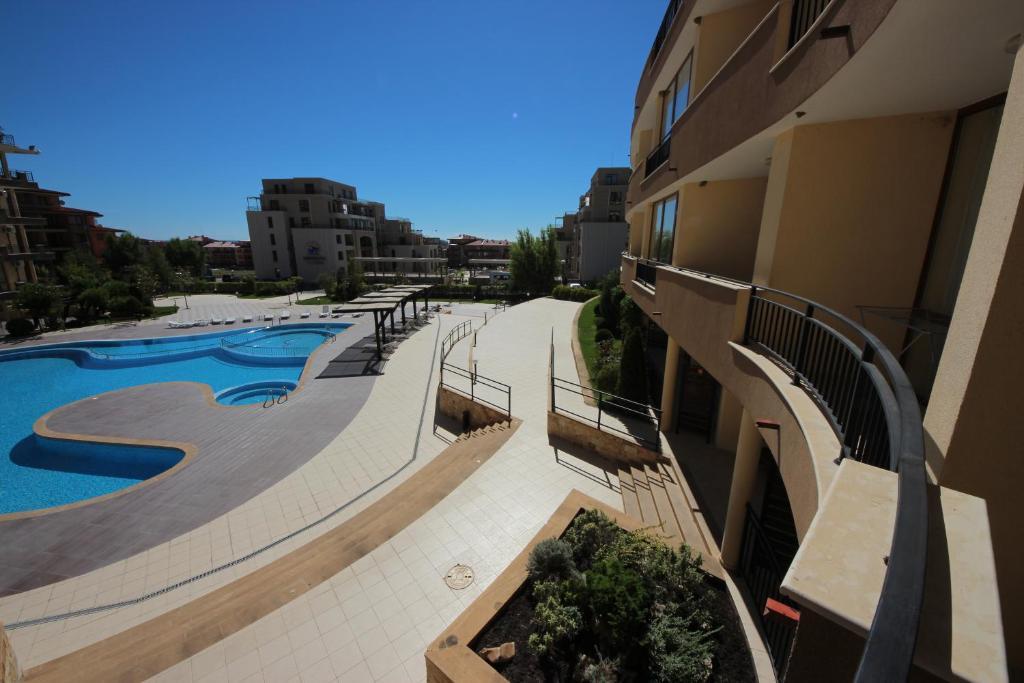 Menada Luxor Apartments Sveti Vlas Exterior foto